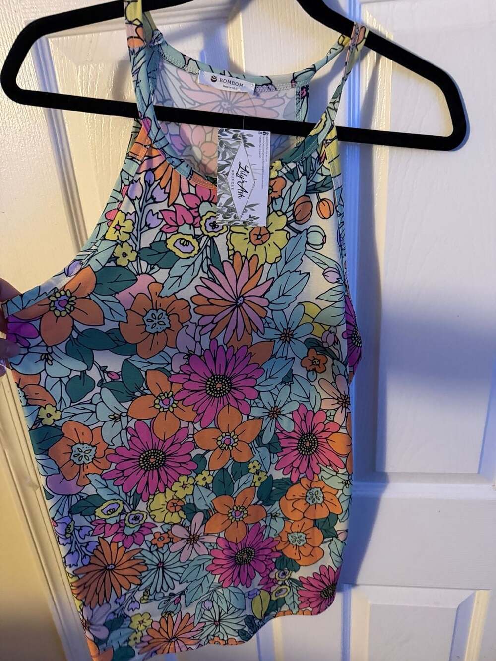 BOMBOM Multi-Color Floral Print Sleeveless Tank Top